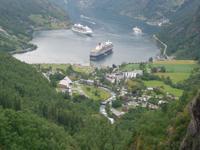 Blick hinunter auf Geiranger