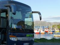 Bus in Kamoyvaer - Fahrt zum Nordkap