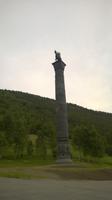 Die Geschichte Norwegens auf einer Säule