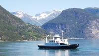 Fährfahrt über das Fjord
