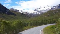 Fahrt über die Insel Hinnøya (Vesterålen)