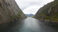 Fahrt mit der Hurtigrute von Stokmarknes nach Svolvær (Trollfjord)