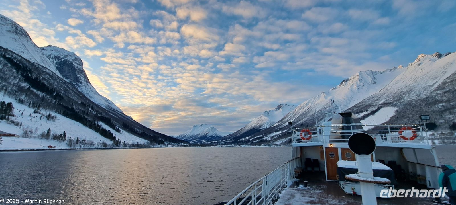 Fakultativer Bootsausflug - Silent Hjørundfjord - Nebenfjord Norangsfjord