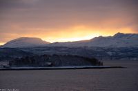 Finnsnes und Finnsnes Brücke - verbindet das Festland und die Insel Senja