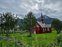 Lofoten (Insel Flakstadøy) - Kirche von Flakstad