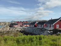 Mortsund mit den Rorbuer-Häusern