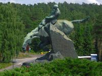 Oslo-Denkmal vor alter Kapitänsschule