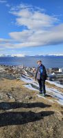 Reisebegleitung Ria auf dem Aussichtsberg Salen