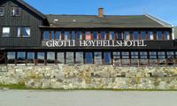 T6 Mittagessen im Grotli Hotel.
