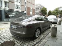 TESLA-Elektroauto