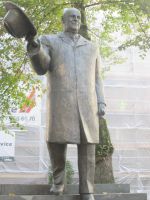 Trondheim: Statue Olav V. 