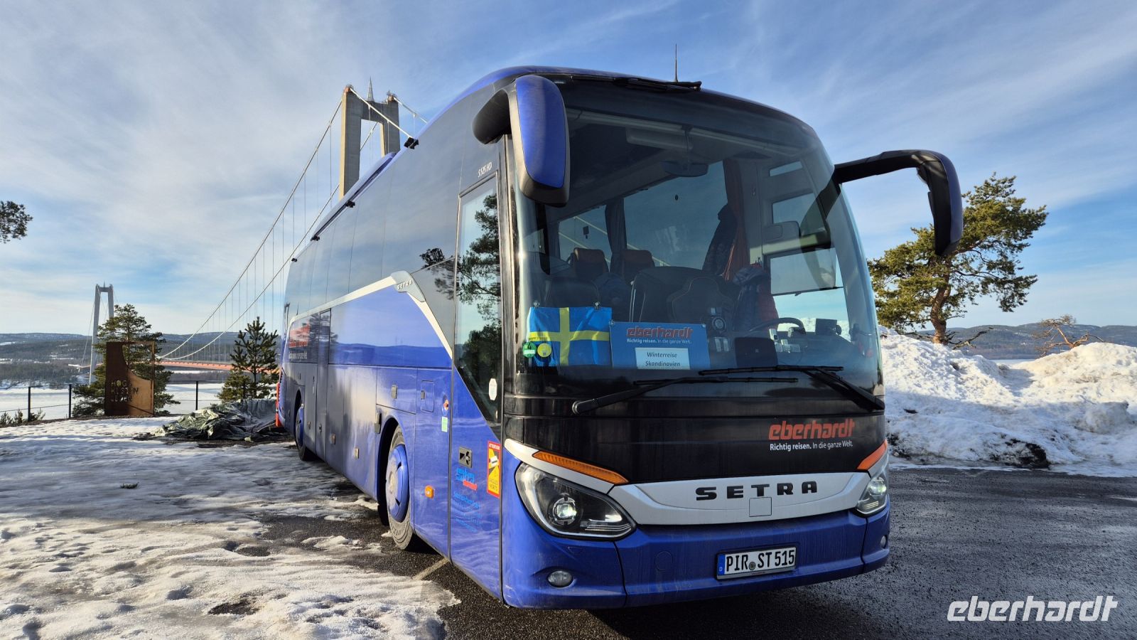 Unser Bus an der Högakustenbrücke