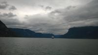 Unter den Wolken