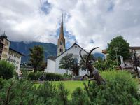 Mayrhofen, Kirche und Steinbock
