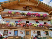 Blumenschmuck in Maurach