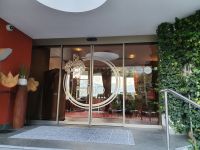 Eingang zum Hotel Bruno in Fügen