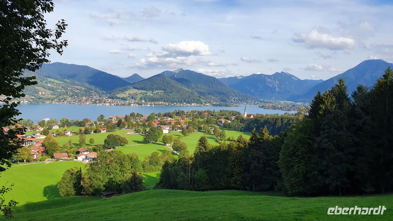 Blick von der Prinzenruh auf Bad Wiessee und den Tegernsee