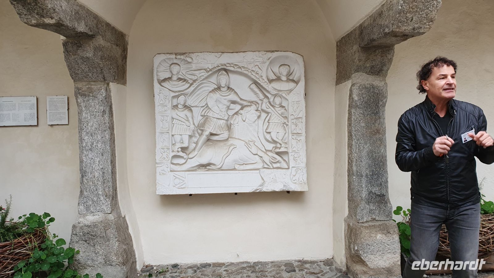 Sterzing, Rathaus, Mitrastein