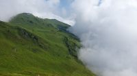 Wolken aus dem Tal ziehen übers Onkeljoch
