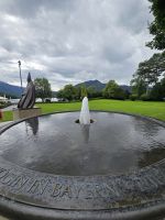 Brunnen vor der Kirche Tegernsee