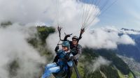 Tandemgleitschirmflug von 2000 Meter Höhe geht es 1400 Meter runter nach Mayrhofen 