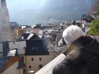 ...  mit fantastischem Ausblick auf Hallstatt, See und Bergwelt.