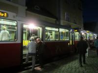 Grinzing_Mit der Straßebbahn 38 geht es bis zum Schottentor