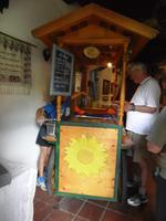 Eis essen auf dem Bauernhof