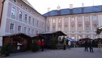 Schloßplatz mit Weihnachtsmarkt