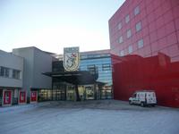 Stadtwappen von Villach am Congress Center.