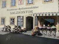 Noch in Hallstatt Erinnerung an jahrhunderte alte Salzproduktion.