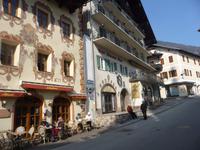 ... auf dem Weg zurück zum Busparkplatz geht es noch an weiteren schönen Häusern vorbei.