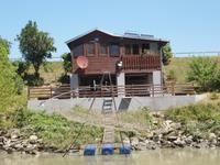  Fischer-Häuschen am Kanalufer 