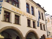... In München steht ein Hofbräuhaus  ...