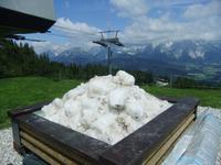 Hier spielt man nicht im Sand-,  sondern im Schneekasten