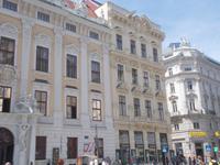 DSCN1481 Außenansicht mit Billa