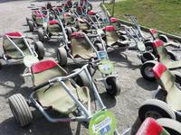 Wer mutig ist, fährt mit dem Go-Kart hinunter