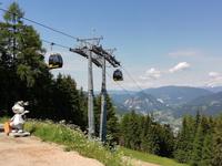 Mit der Seilbahn geht es wieder hinunter