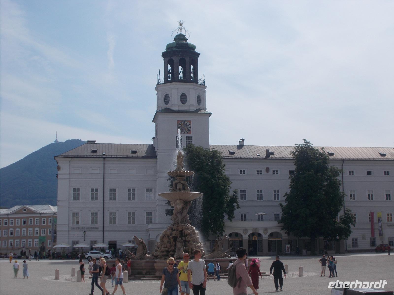 DSCN4286 Residenz mit Glockenspiel