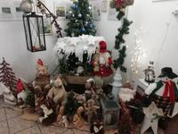 Im Hotel ist alles weihnachtlich dekoriert