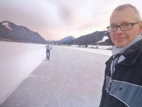 Auf der Natureisbahn, auf der auch das berühmte 200km-Rennen ausgetragen wird