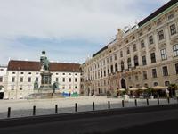 Im großen Hof der Hofburg