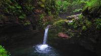 Wasserfall an der Naturbrücke im Schwarzwasserbachtal