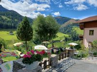 Mittagessen in fantastischer Naturkukisse