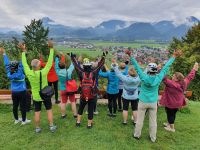 Unsere E-Bike Gruppe mit Blick nach Ebbs