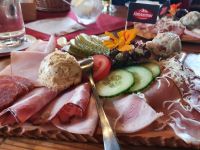 Bretteljause auf dem Mühlberghof