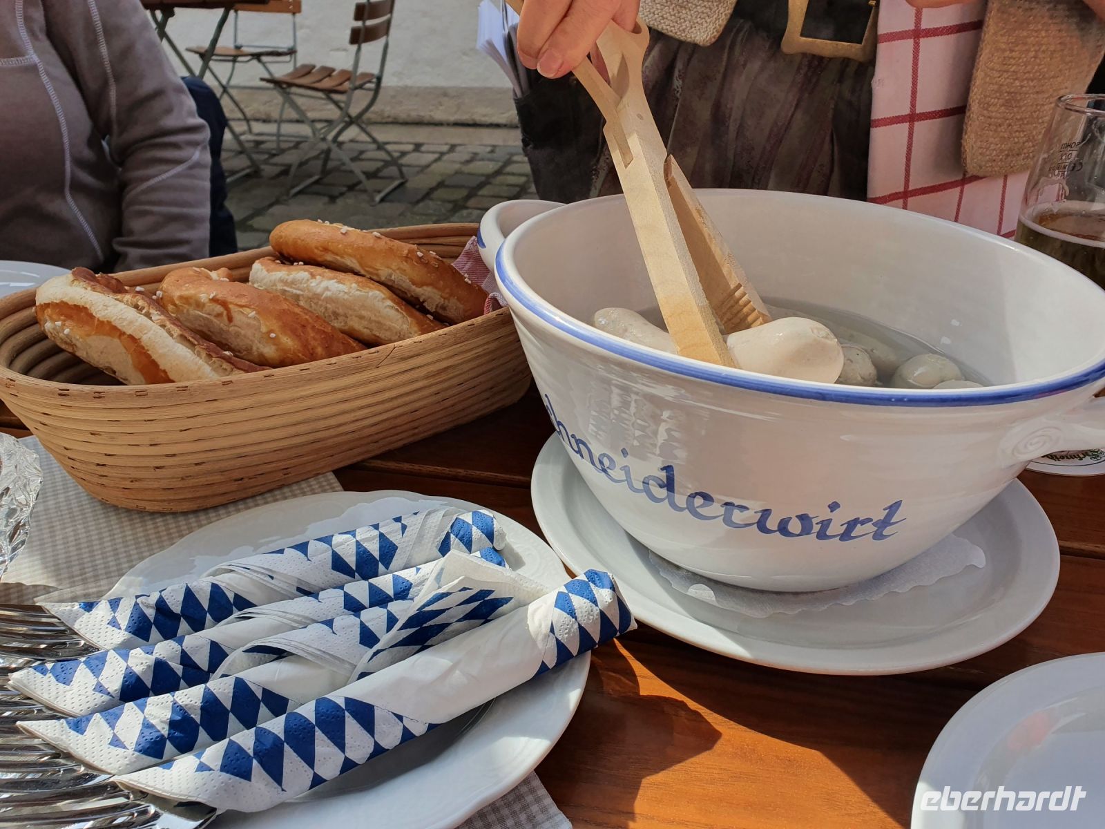 Weißwurstessen in Nußdorf beim Schneiderwirt