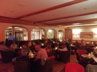 Schöne Abendsstimmung: Live-Musik in der Hotellobby mit Dieter