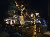 festtlich beleuchteter Fischerwirt