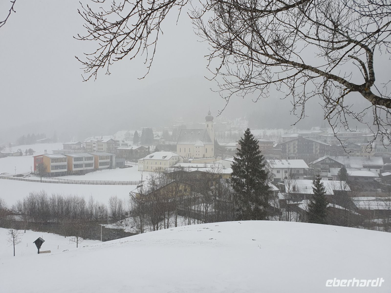 Blick auf Achenkirch bei Schneegestöber